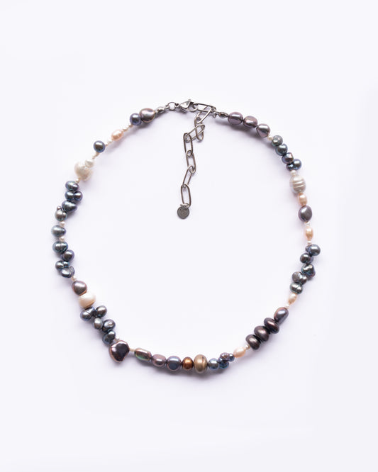 Dusk Pearl Necklace