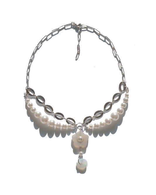 Bloom Pearl Necklace