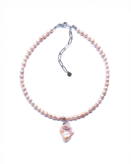 Venus Pearl Necklace